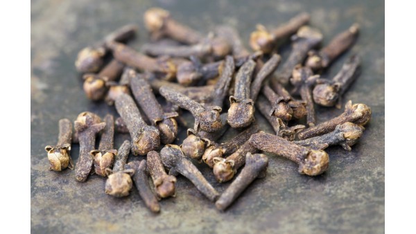 CLOVES: BENEFICIAL SPICE